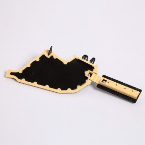 Kétszínű műanyag rész